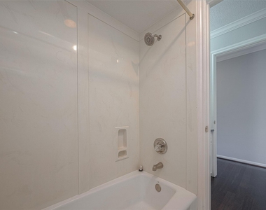 15714 Sylvan Lake Drive - Photo Thumbnail 25
