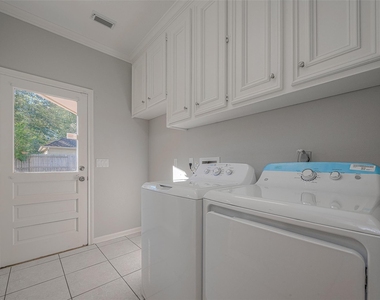 15714 Sylvan Lake Drive - Photo Thumbnail 17