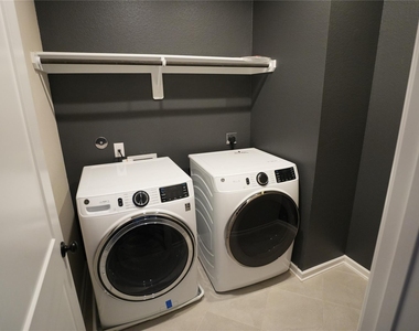4910 Anders Lane - Photo Thumbnail 11