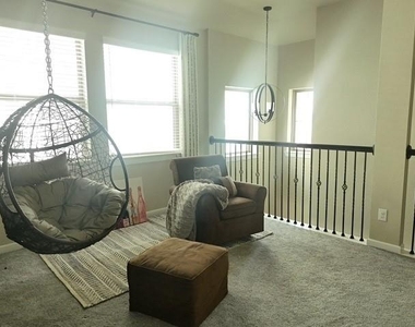 4910 Anders Lane - Photo Thumbnail 2