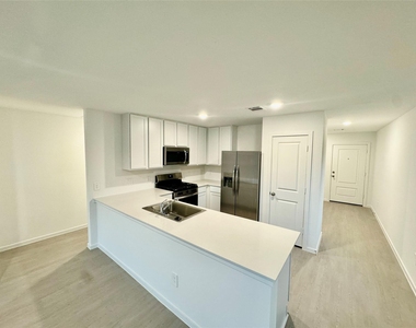16734 Largetooth Aspen Lane - Photo Thumbnail 7