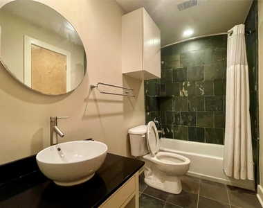 954 Patterson Street - Photo Thumbnail 2