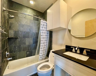 954 Patterson Street - Photo Thumbnail 13