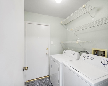 17206 Park Lodge Drive - Photo Thumbnail 21