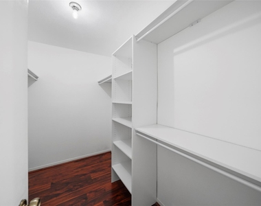 17206 Park Lodge Drive - Photo Thumbnail 16