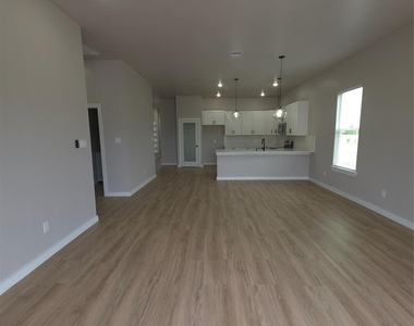727 Road 5714 - Photo Thumbnail 6