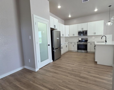 727 Road 5714 - Photo Thumbnail 1