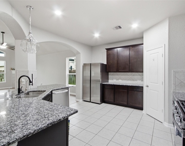 10406 Sill Prairie Drive - Photo Thumbnail 15