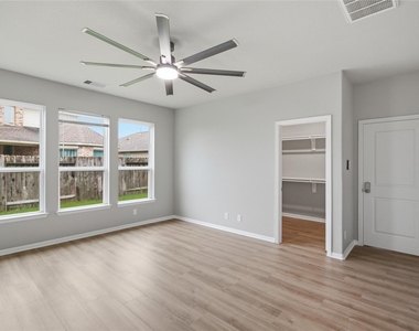 10406 Sill Prairie Drive - Photo Thumbnail 18