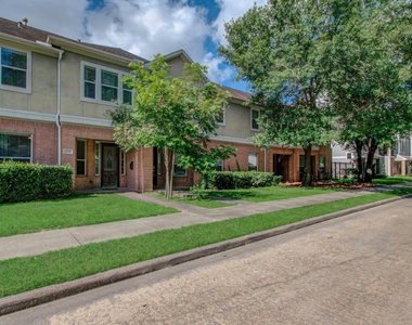 10205 Brooktree Drive - Photo Thumbnail 1