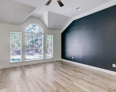 138 Summer Storm Place - Photo Thumbnail 12