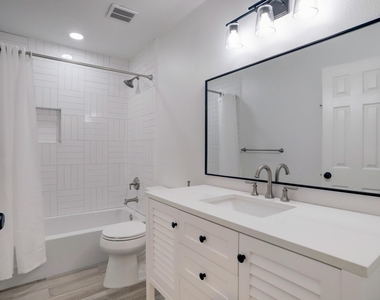 138 Summer Storm Place - Photo Thumbnail 16