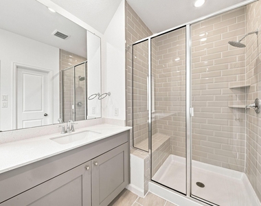 4926 Chester Lake Lane - Photo Thumbnail 16