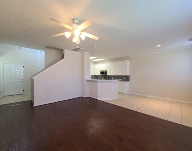 231 W Stedhill Loop - Photo Thumbnail 5