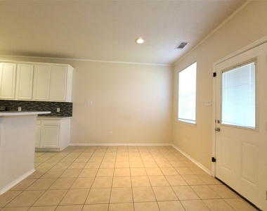 231 W Stedhill Loop - Photo Thumbnail 4