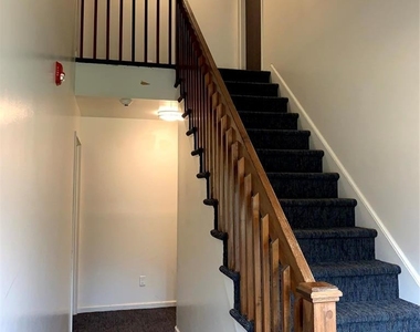 340 Sutton - Photo Thumbnail 1