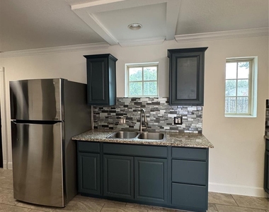 5430 Lotus Street - Photo Thumbnail 2