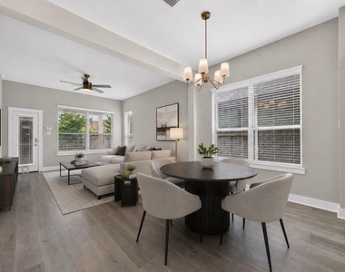 18410 Central Creek Drive Drive - Photo Thumbnail 12