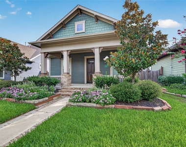 18410 Central Creek Drive Drive - Photo Thumbnail 2