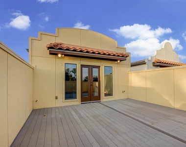 1809 W 24th Street - Photo Thumbnail 19