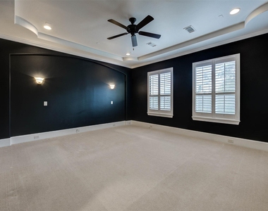 1809 W 24th Street - Photo Thumbnail 13