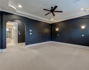 1809 W 24th Street - Photo Thumbnail 12