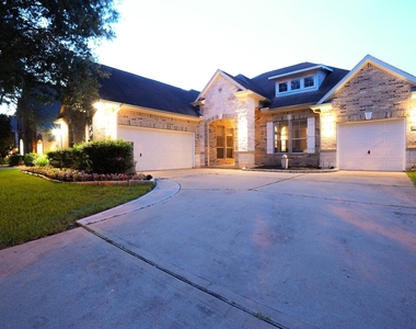 21314 Shawnee Park Drive - Photo Thumbnail 2