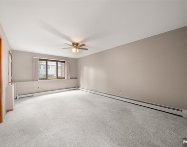 140 Allwood - Photo Thumbnail 4