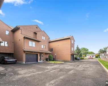 140 Allwood - Photo Thumbnail 30