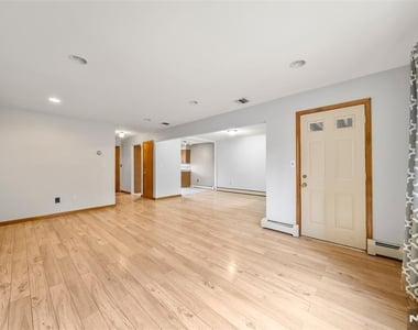140 Allwood - Photo Thumbnail 9