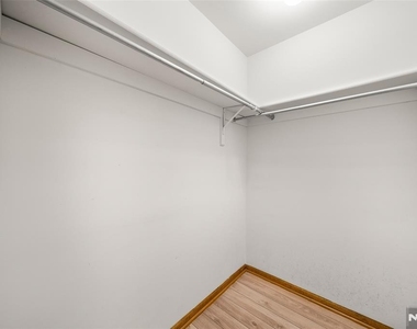 140 Allwood - Photo Thumbnail 25