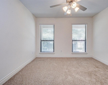 1507 Paige Street - Photo Thumbnail 6