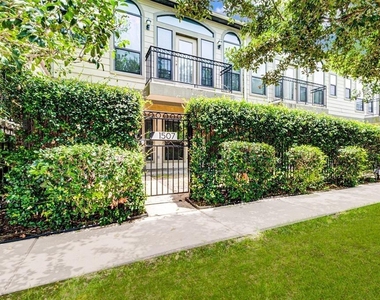1507 Paige Street - Photo Thumbnail 1