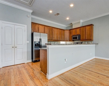 1507 Paige Street - Photo Thumbnail 15