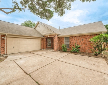 22319 Rangeview Drive - Photo Thumbnail 3