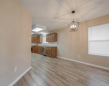 22319 Rangeview Drive - Photo Thumbnail 15