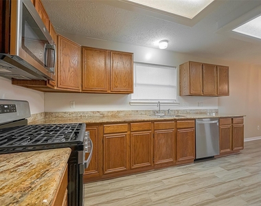 22319 Rangeview Drive - Photo Thumbnail 20