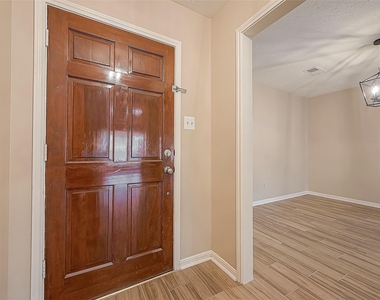 22319 Rangeview Drive - Photo Thumbnail 6