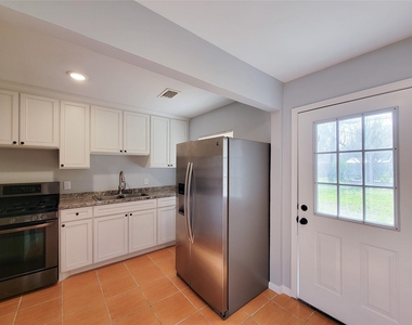 12422 Mylla Street - Photo Thumbnail 12
