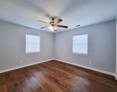 12422 Mylla Street - Photo Thumbnail 13