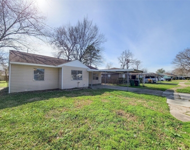 12422 Mylla Street - Photo Thumbnail 1