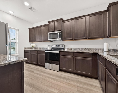 10830 Jowart Court - Photo Thumbnail 8