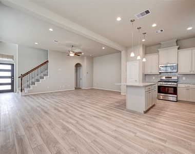 5039 Prairie Terrace Lane - Photo Thumbnail 3