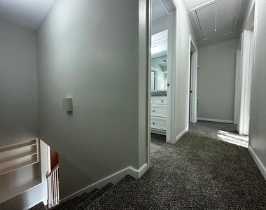 11106 Ellwood Street - Photo Thumbnail 9