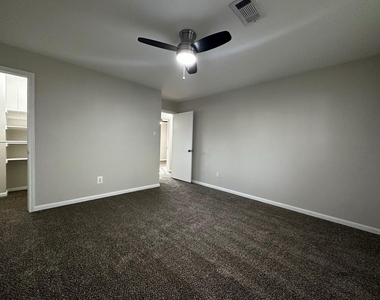 11106 Ellwood Street - Photo Thumbnail 10