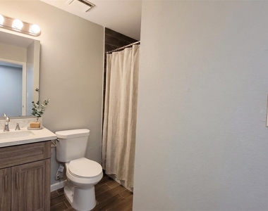 14419 Cypress Leaf Drive - Photo Thumbnail 30