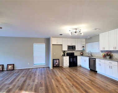 14419 Cypress Leaf Drive - Photo Thumbnail 14