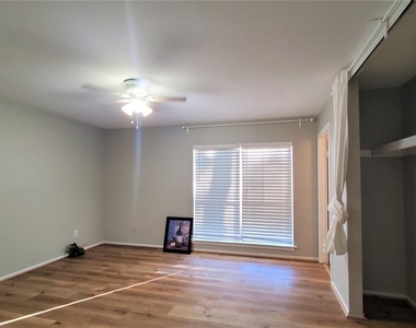 14419 Cypress Leaf Drive - Photo Thumbnail 25