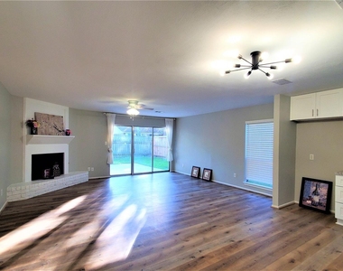 14419 Cypress Leaf Drive - Photo Thumbnail 15