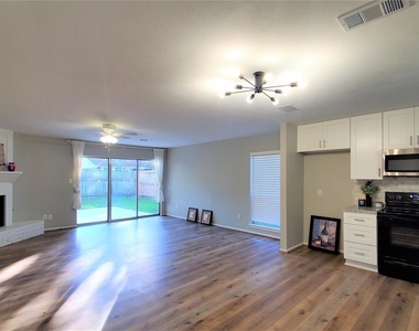 14419 Cypress Leaf Drive - Photo Thumbnail 18